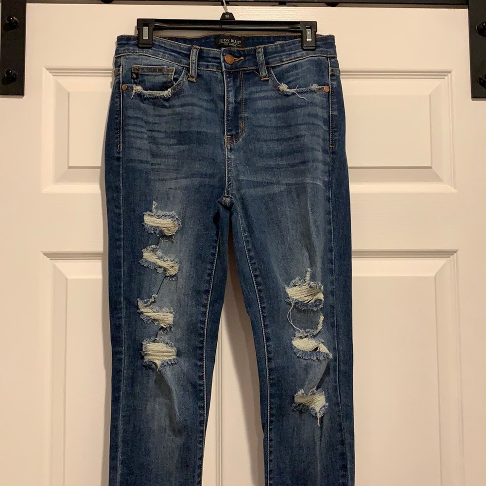 Judy Blue distressed jeans